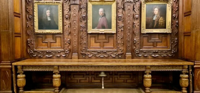 The bell of Middle Temple Parliament Chamber